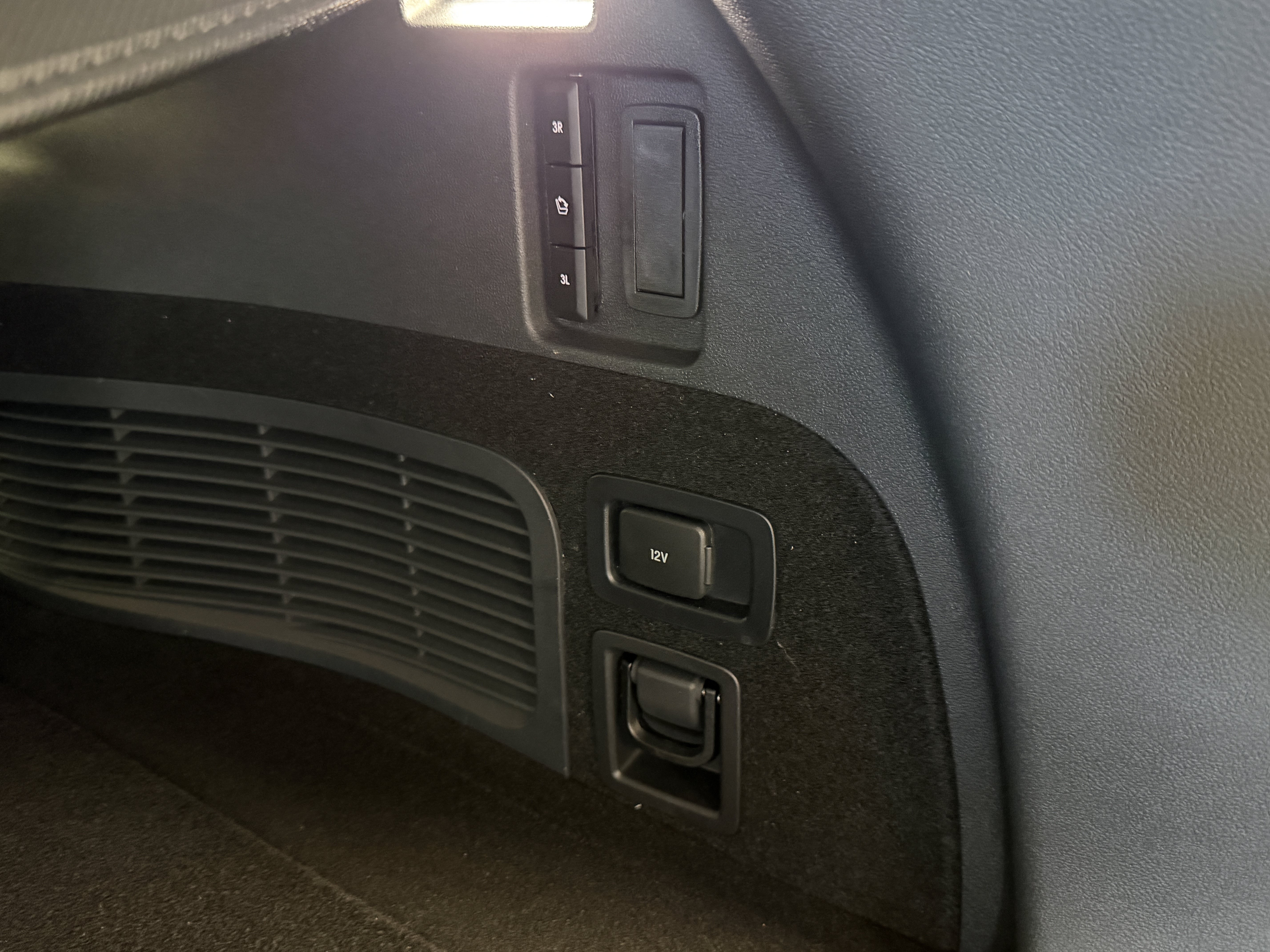 Used 2025 Lincoln Aviator AWD w/ Jet Appearance Package image 28