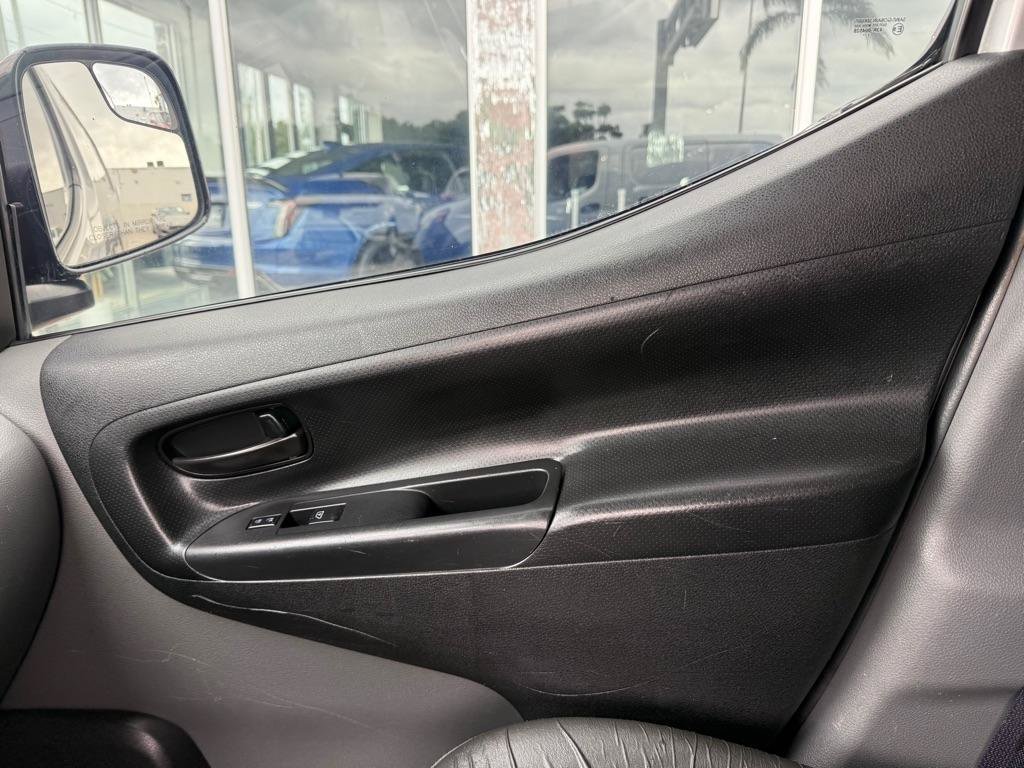 Used 2015 Nissan NV200 SV w/ Technology Package FWD image 30