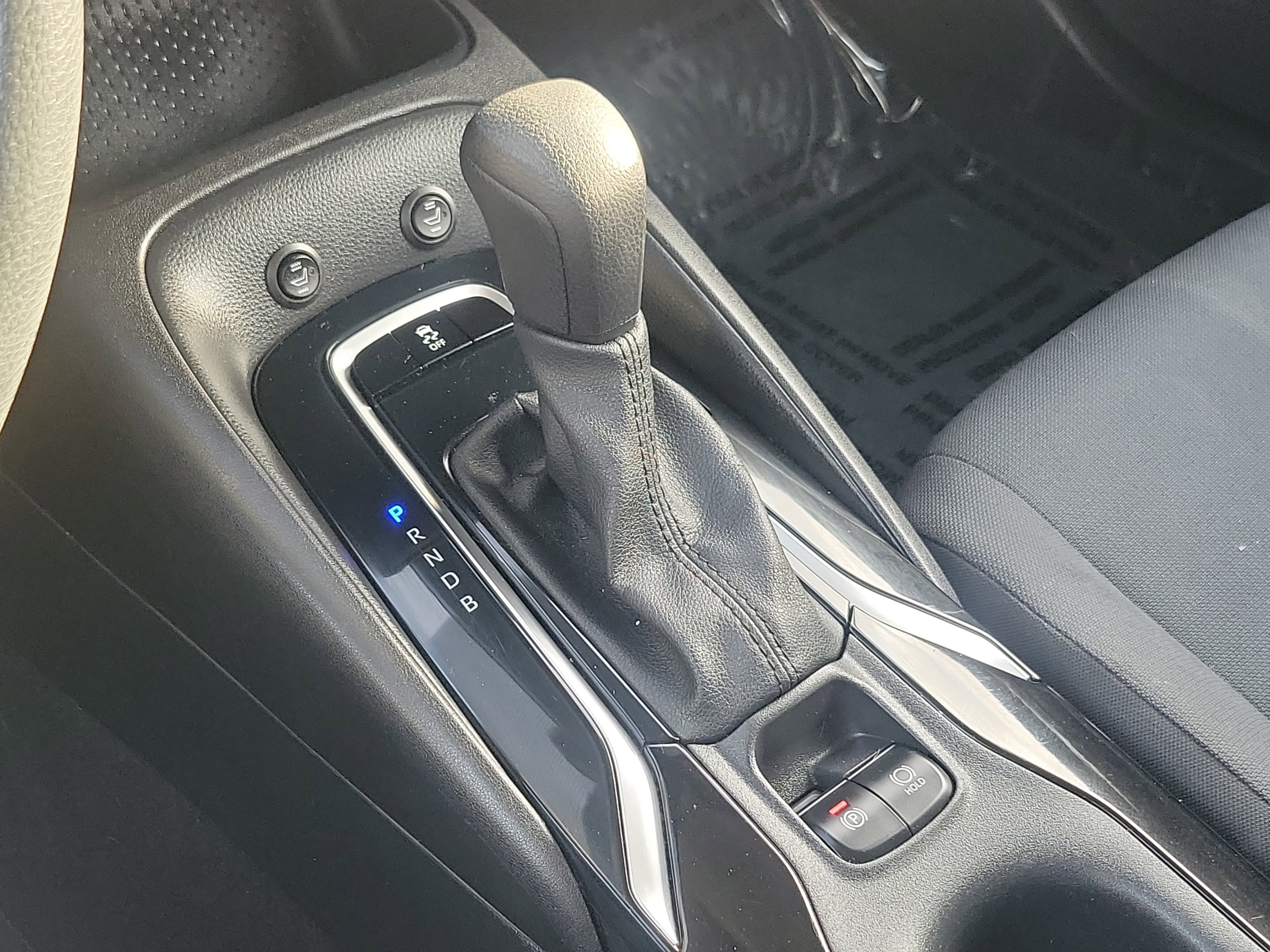 Certified 2021 Toyota Corolla LE FWD image 29