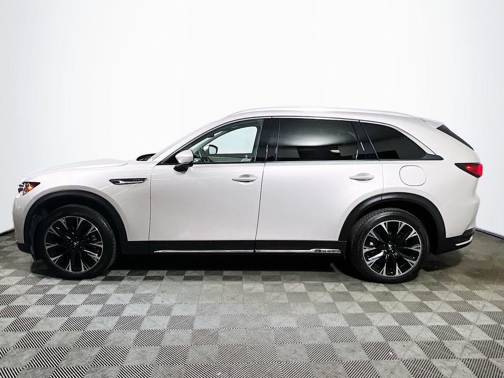 Used 2024 MAZDA CX-90 Plug-In Hybrid w/ Premium Plus AWD/4WD image 4
