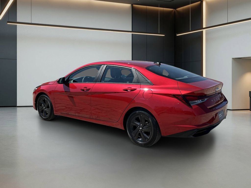 Certified 2023 Hyundai Elantra SEL image 3