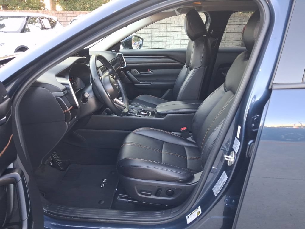 Used 2025 MAZDA CX-50 AWD 2.5 Hybrid w/ Premium Pkg image 4
