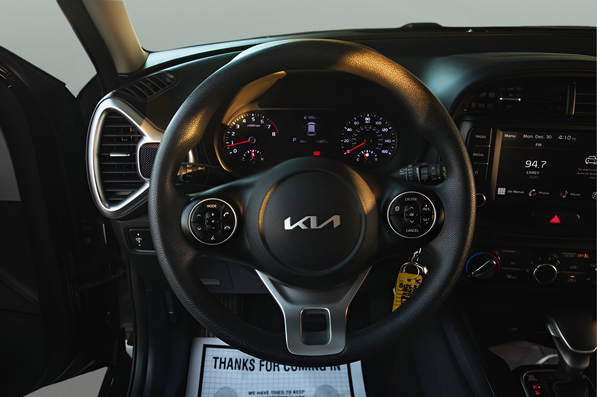Used 2022 Kia Soul LX image 11