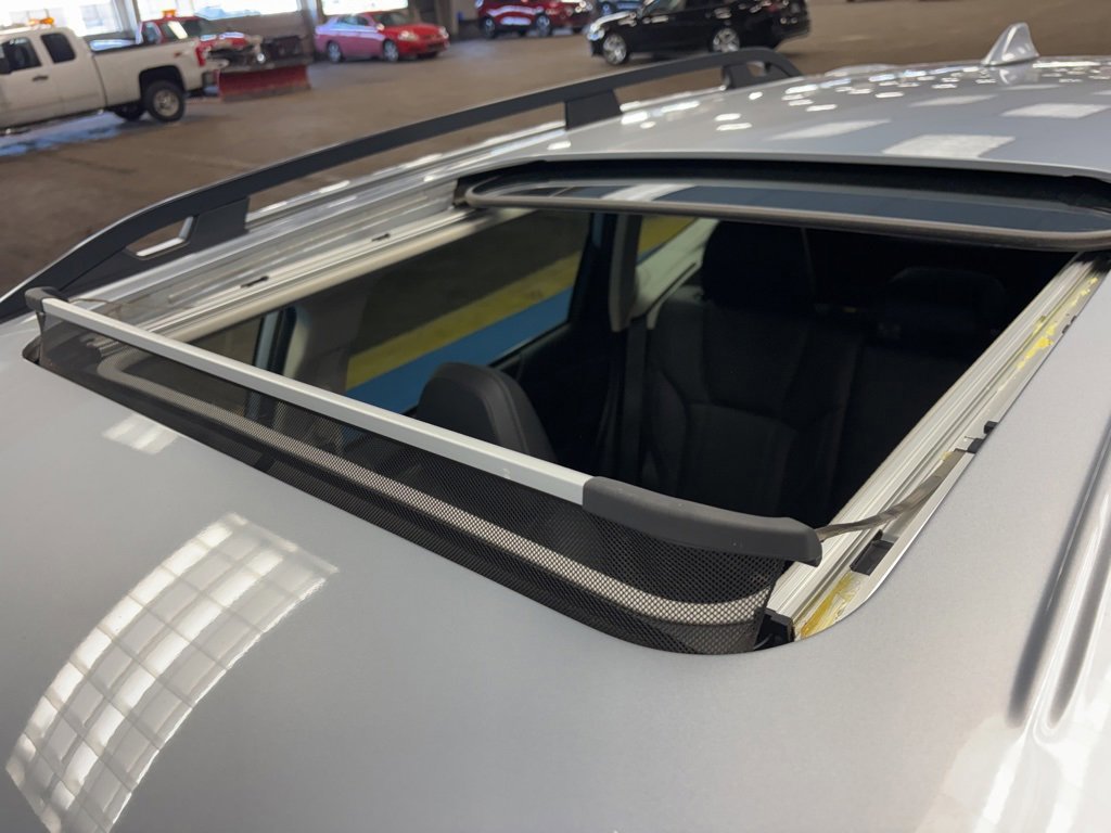 Used 2022 Subaru Forester Limited w/ Popular Package #2 image 14