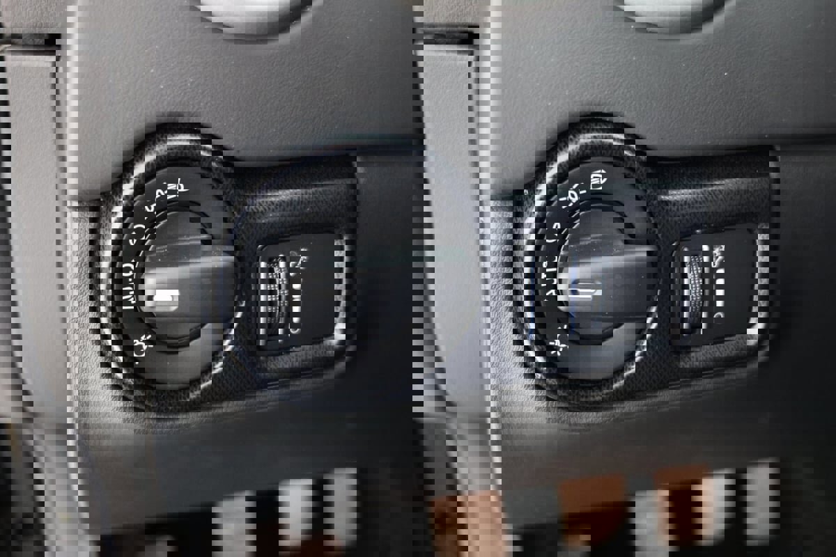 Used 2014 SRT Viper SRT-10 image 23