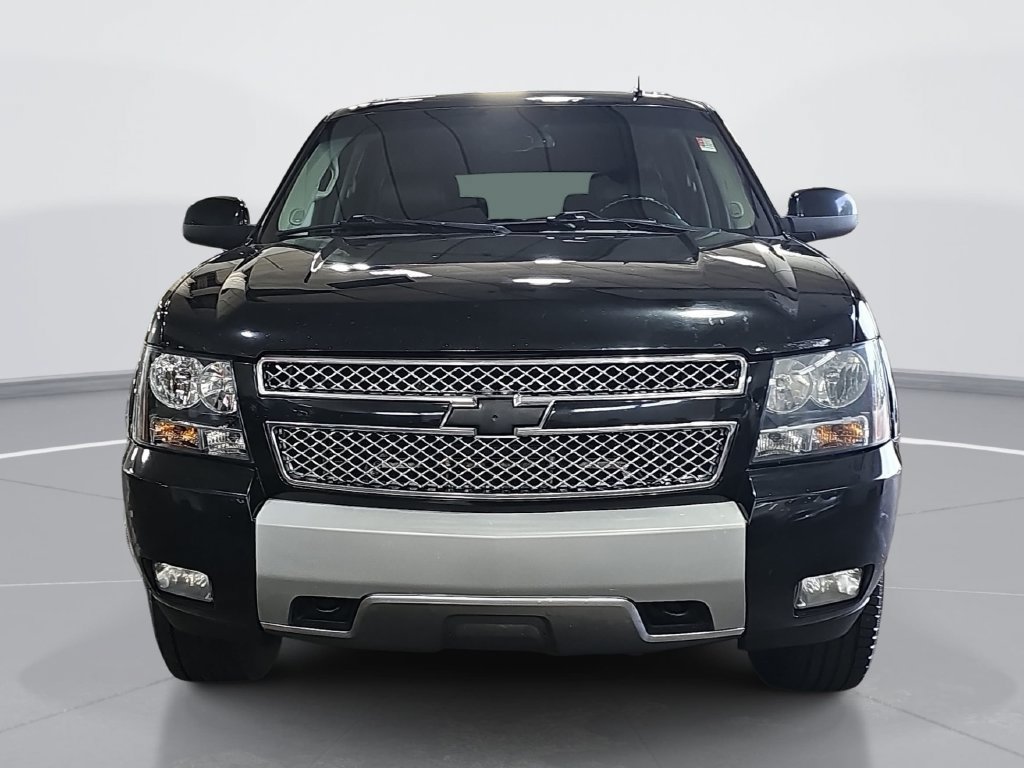 Used 2010 Chevrolet Suburban LT AWD/4WD image 10