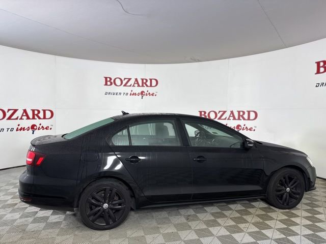 Used 2018 Volkswagen Jetta Sport image 9
