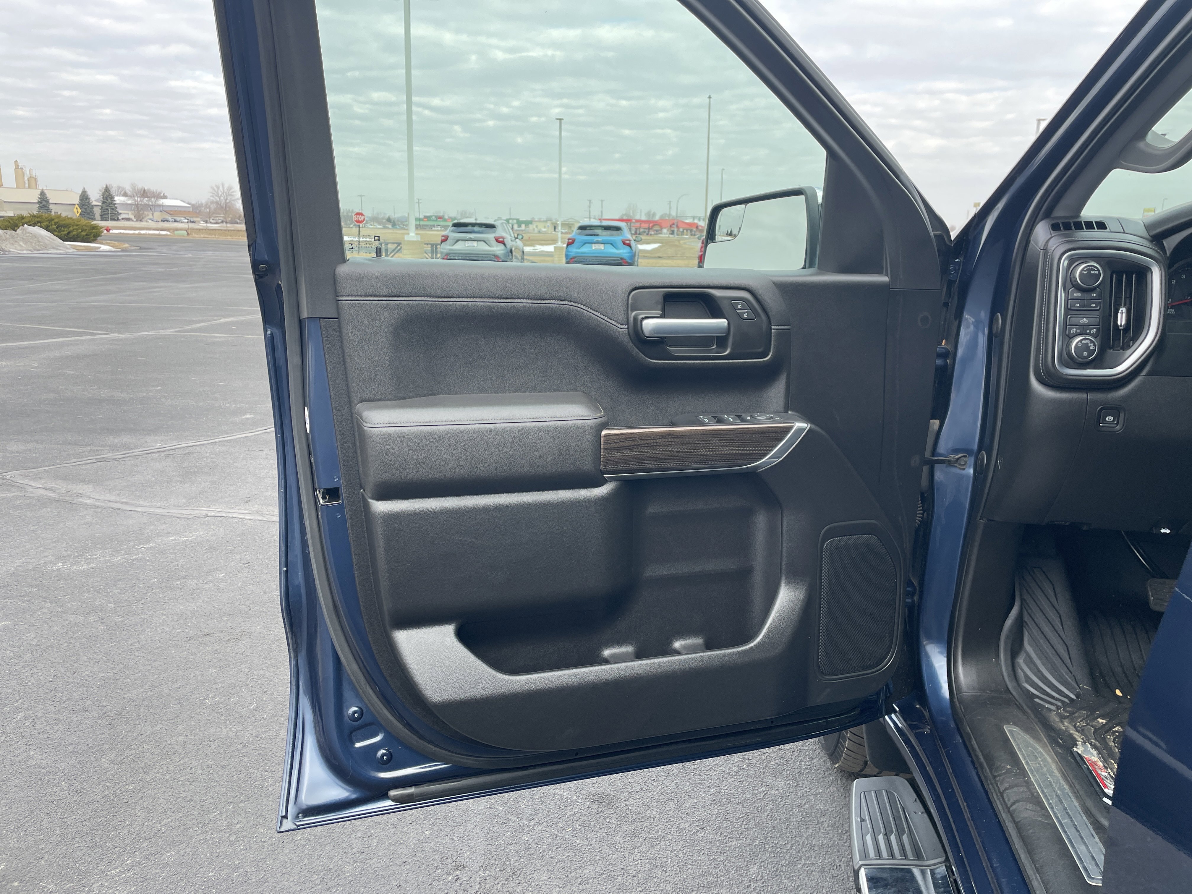Used 2021 Chevrolet Silverado 1500 LT w/ All Star Edition Plus image 19
