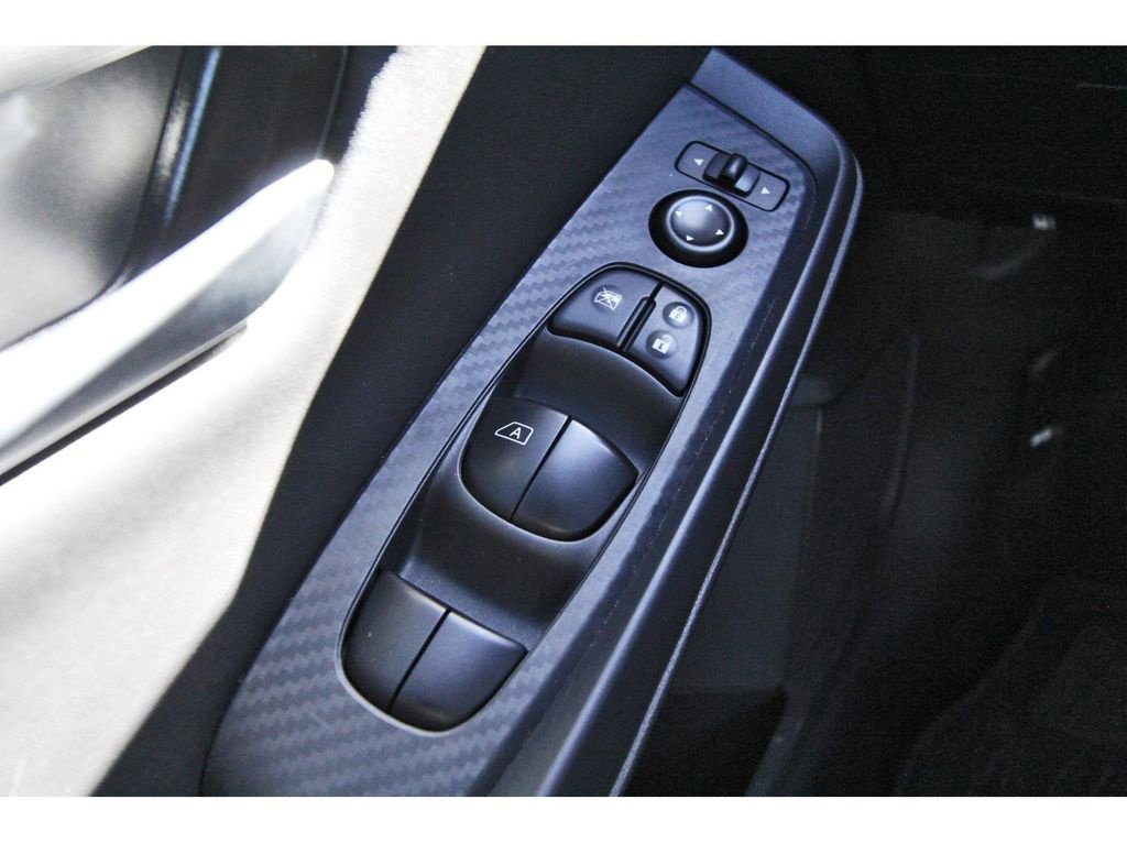 Used 2025 Nissan Sentra SV w/ All-Weather Package image 20