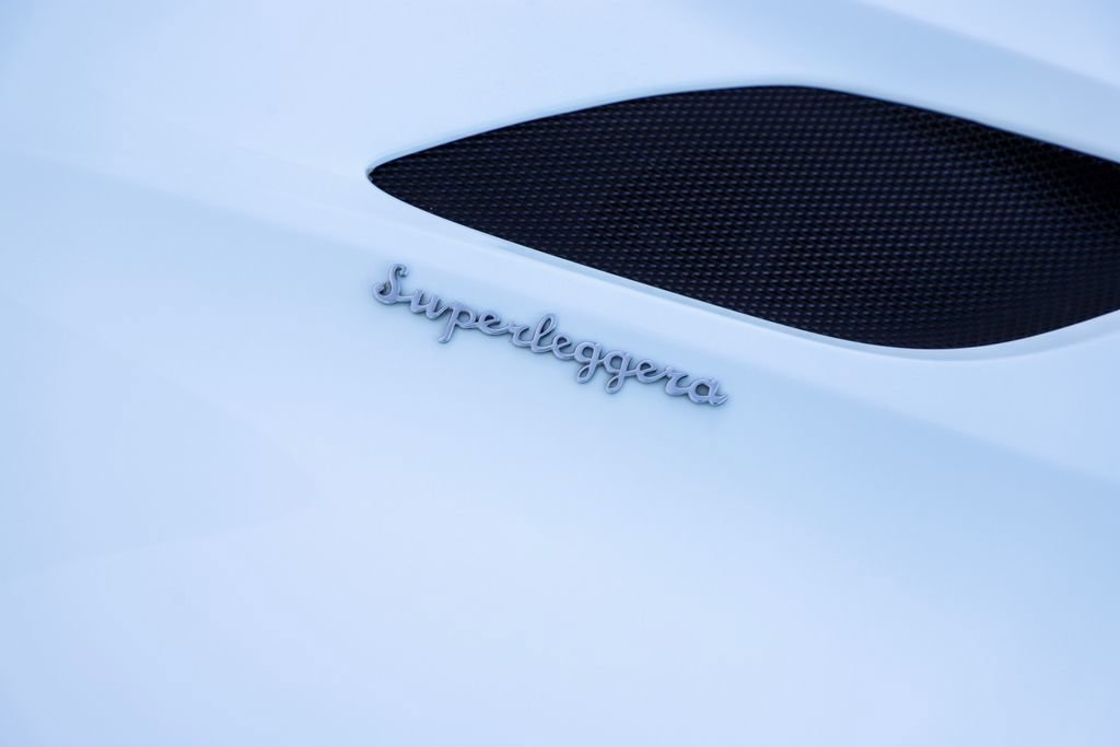 Used 2019 Aston Martin DBS Superleggera RWD image 29