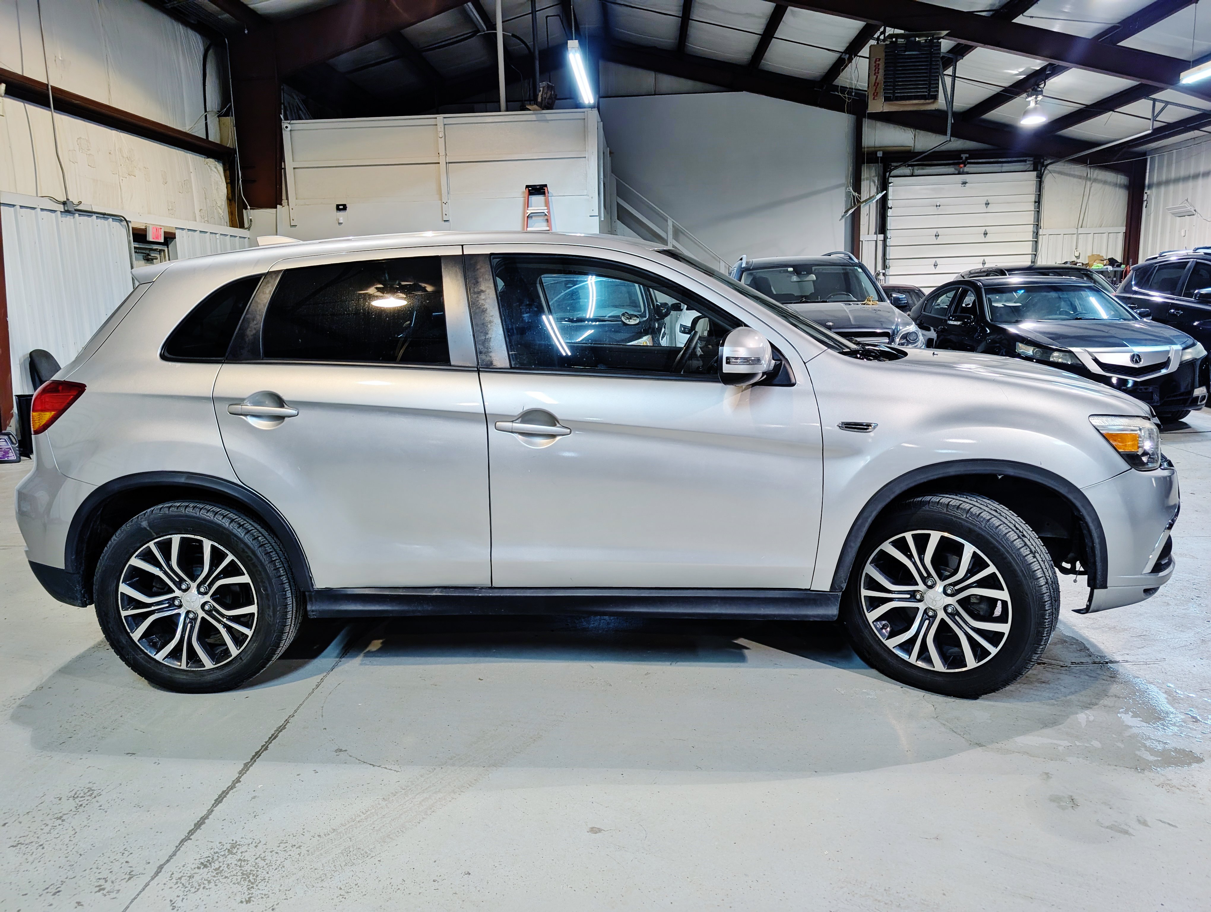 Used 2018 Mitsubishi Outlander Sport ES AWD/4WD image 9