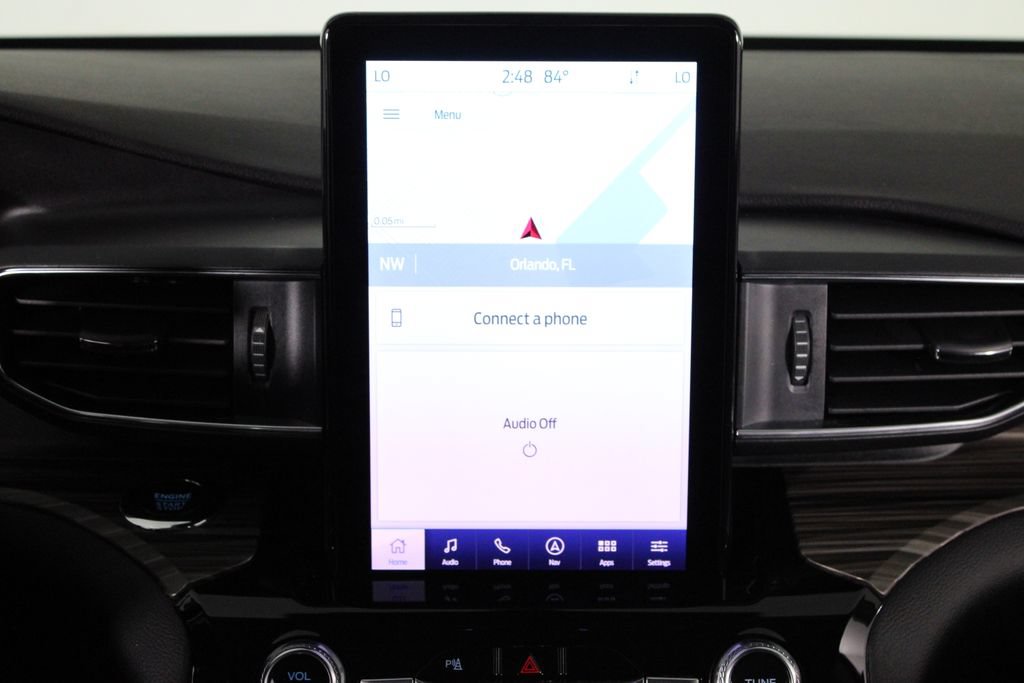 Used 2024 Ford Explorer Limited w/ Limited Technology Package RWD image 7
