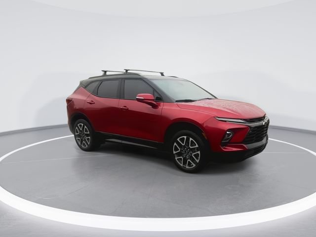 Used 2024 Chevrolet Blazer RS FWD video 2
