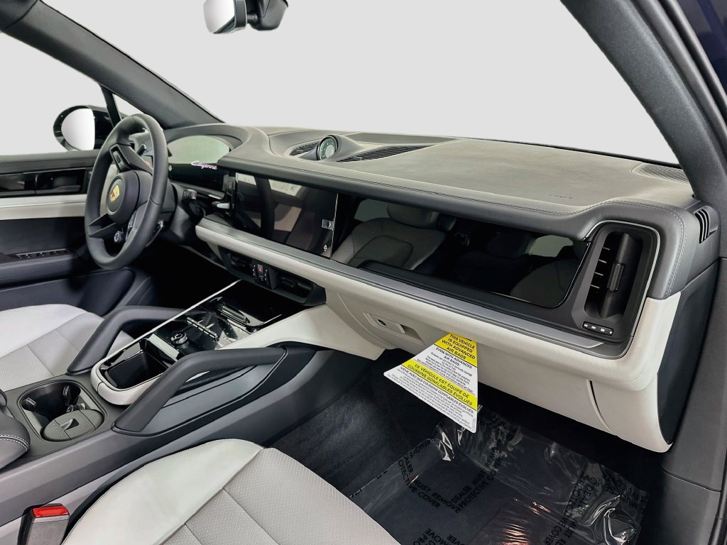 New 2026 Porsche Cayenne AWD/4WD image 31