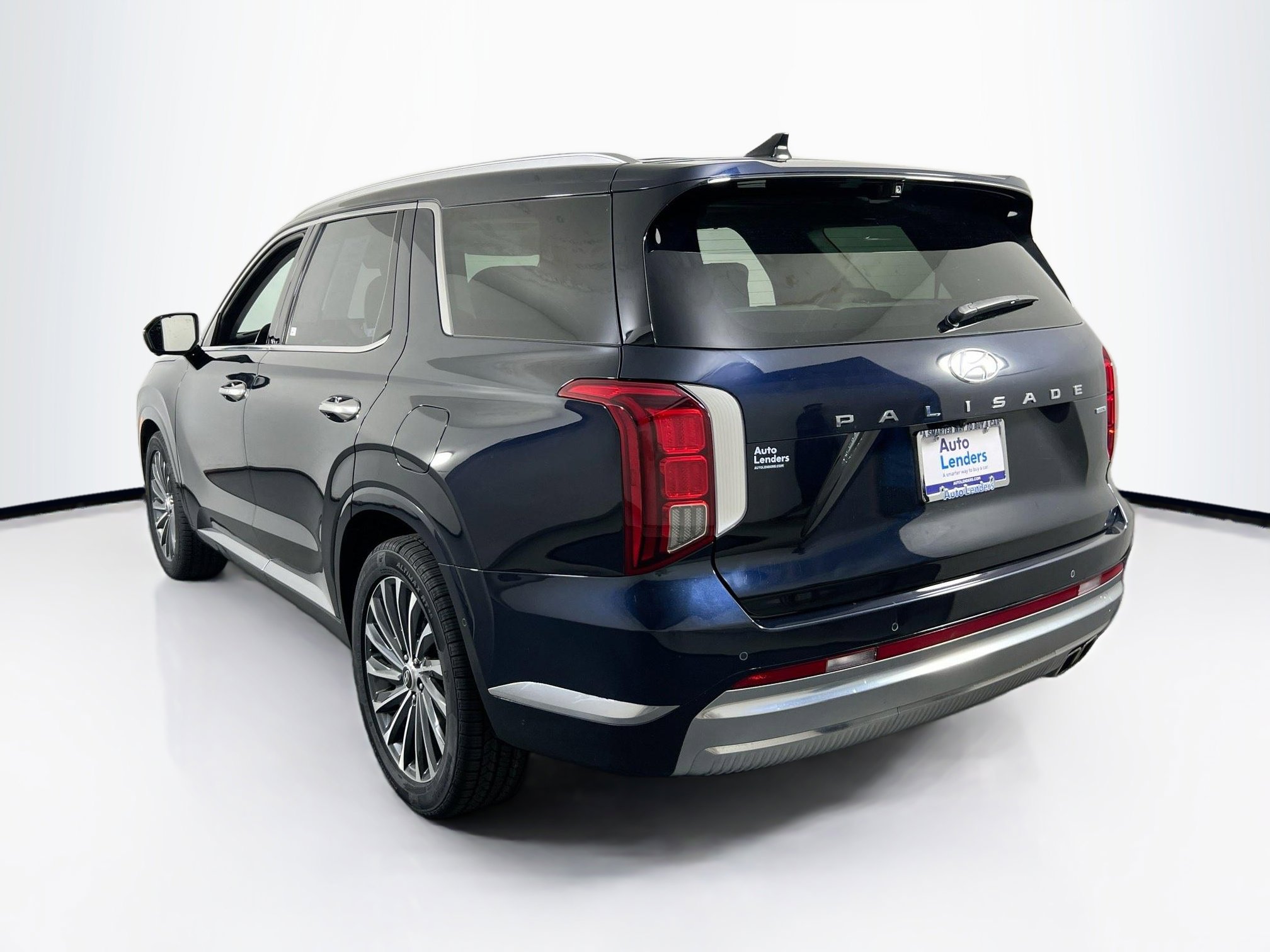 Used 2023 Hyundai Palisade Calligraphy image 7