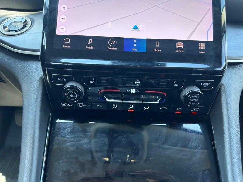 Used 2022 Jeep Grand Cherokee L Limited image 18