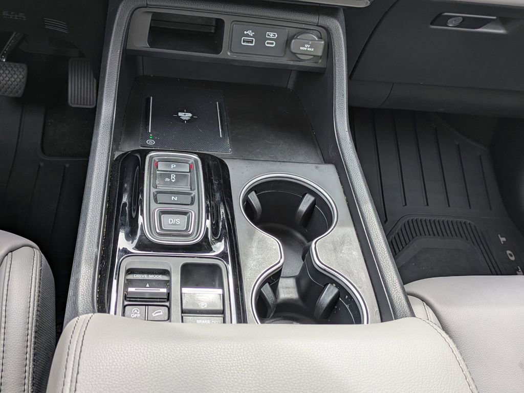 Used 2024 Honda Pilot Touring image 20