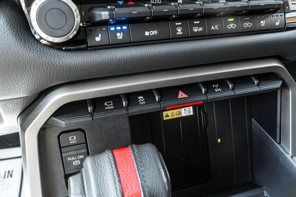 Used 2022 Toyota Tundra Limited AWD/4WD image 20