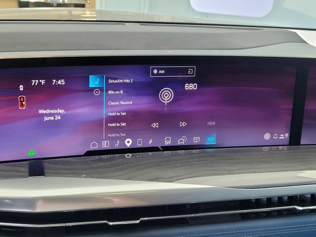 Certified 2025 Cadillac Escalade IQ Luxury 2 w/ LPO, Premium Carpet Package AWD/4WD image 20