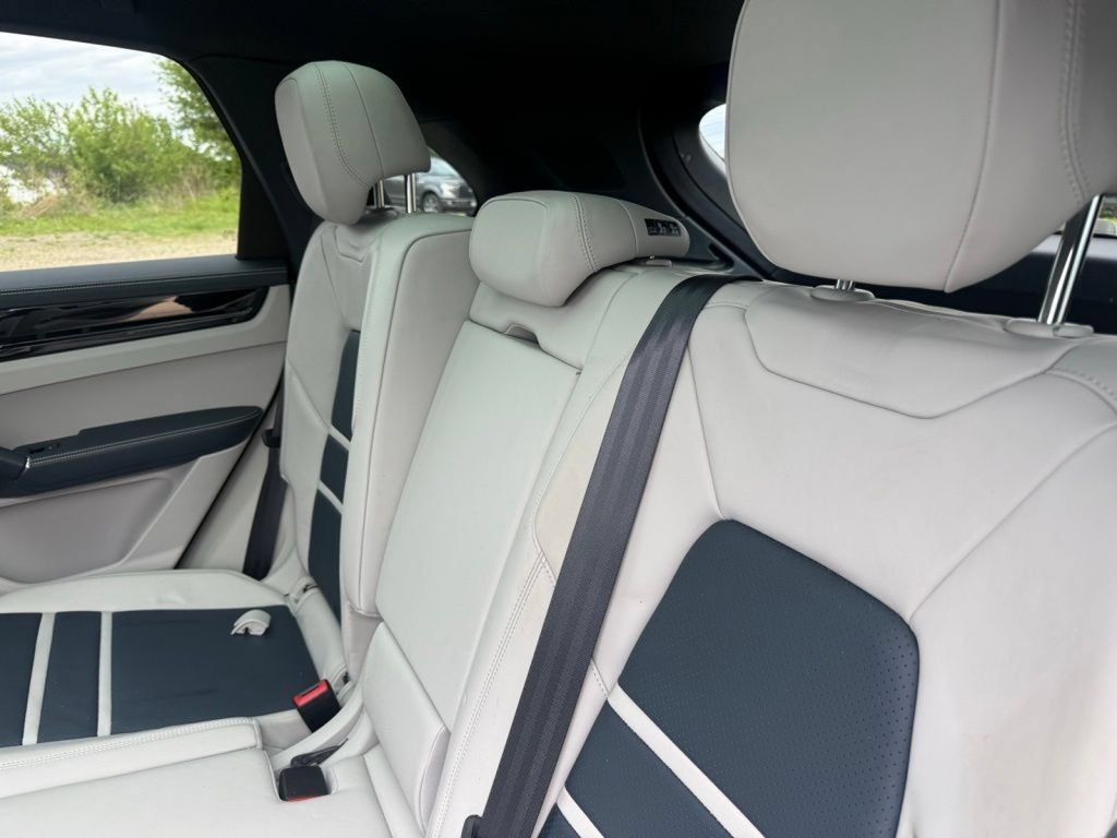 Used 2021 Porsche Cayenne S AWD/4WD image 42
