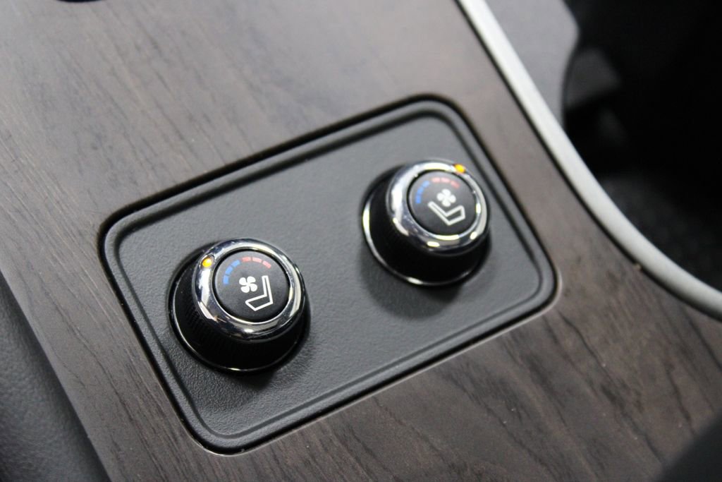 Used 2024 Nissan Murano Platinum w/ Cargo Package image 41