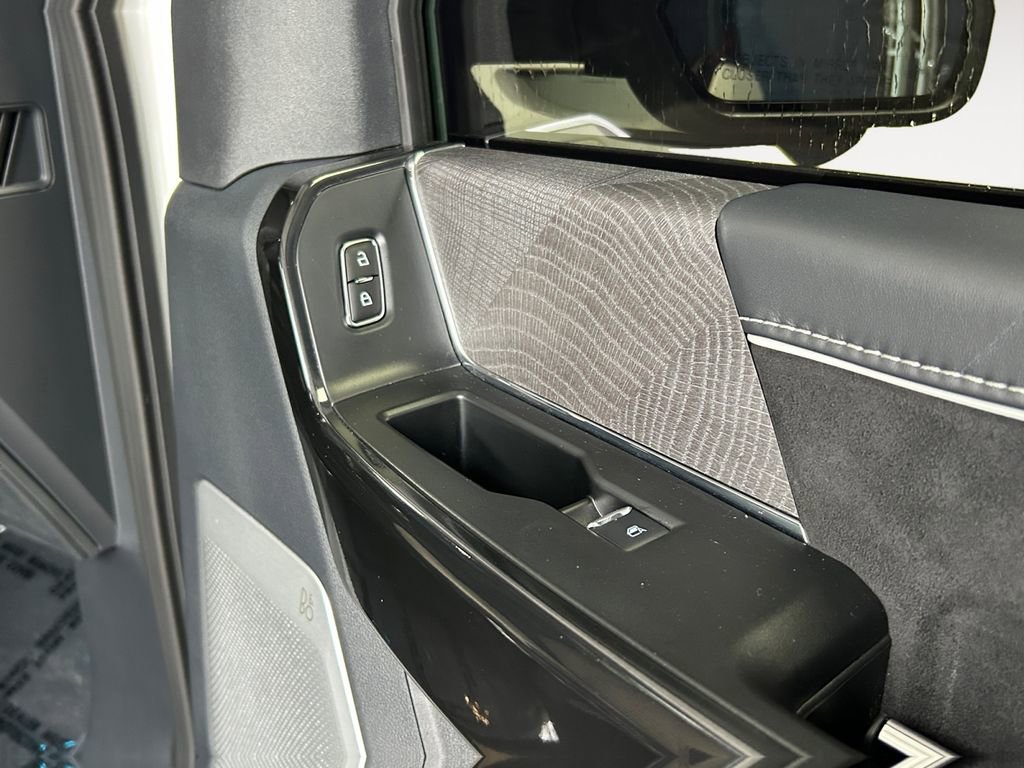 Used 2023 Ford F150 Lightning Platinum AWD/4WD image 26