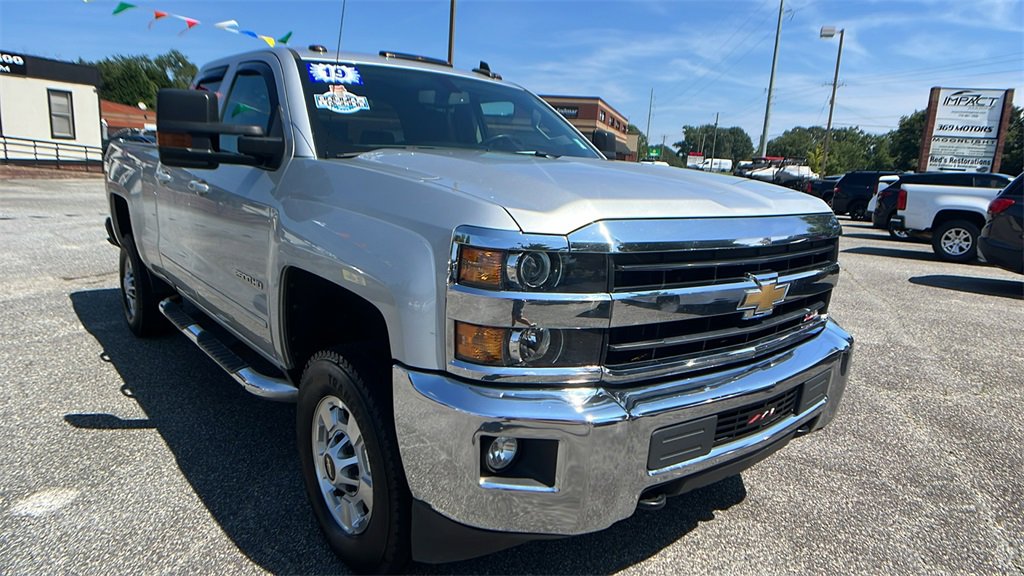 Used 2019 Chevrolet Silverado 2500 LT w/ All Star Edition image 3