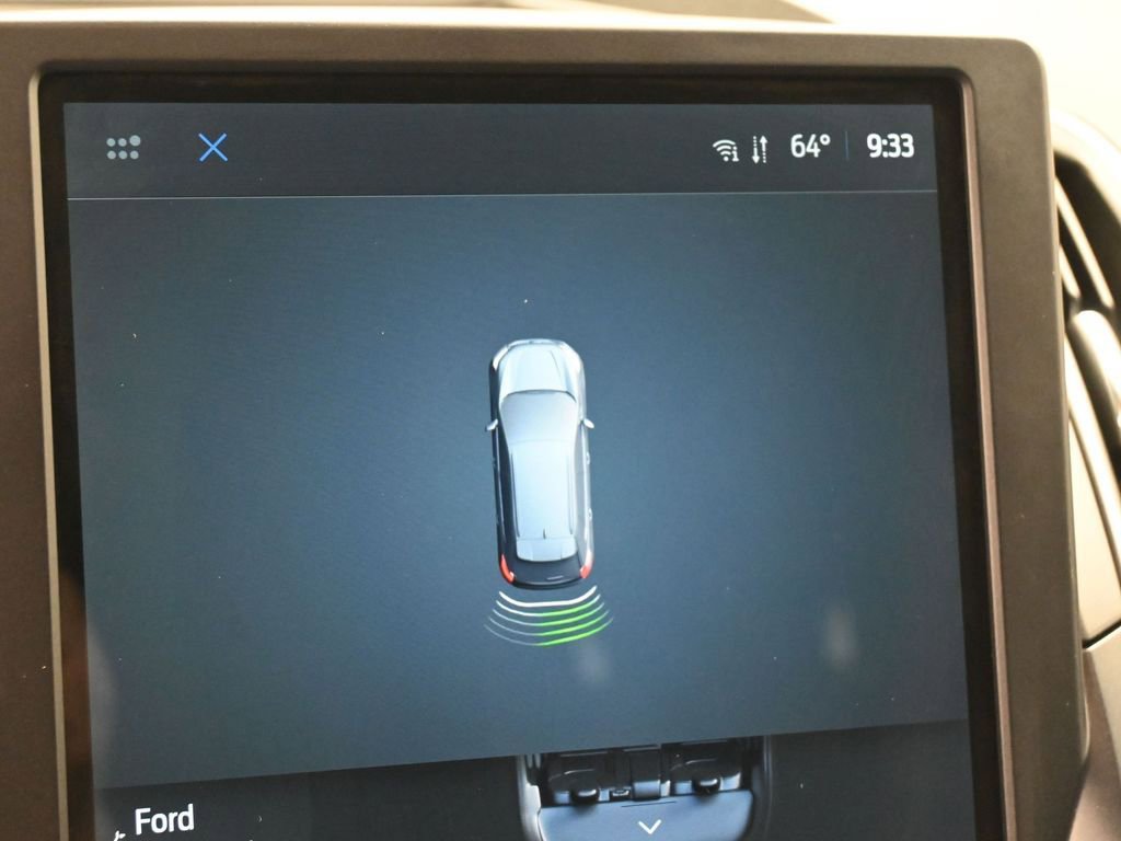 Certified 2022 Ford Edge SE w/ Black Appearance Package image 15