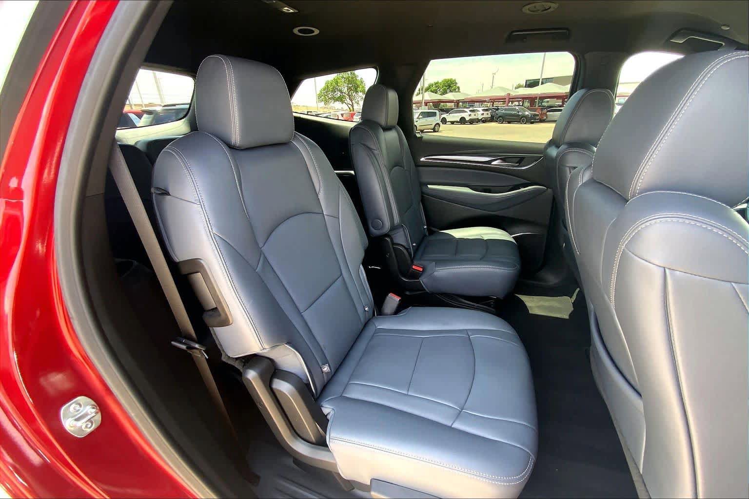 Used 2024 Buick Enclave Premium AWD/4WD image 20