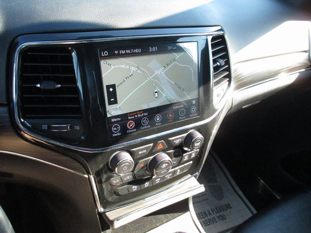 Used 2022 Jeep Grand Cherokee Limited w/ Trailer Tow Group IV image 26