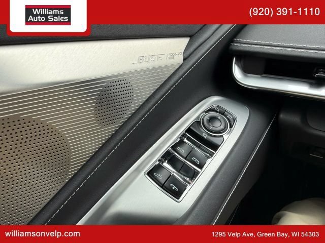 Used 2024 Chevrolet Corvette Stingray Preferred Conv w/ Z51 Performance Package RWD image 22