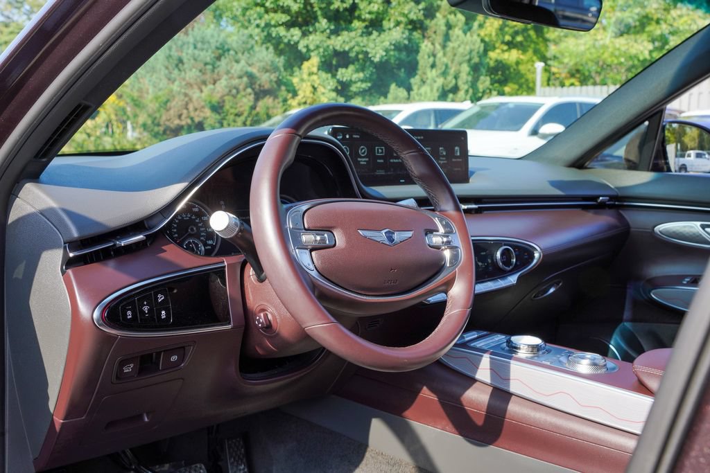 Used 2022 Genesis GV70 2.5T w/ Advanced Package AWD/4WD image 11