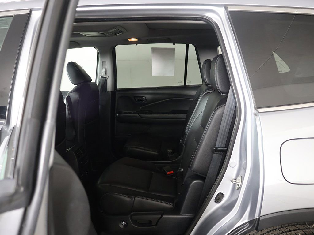 Used 2018 Honda Pilot Elite image 34