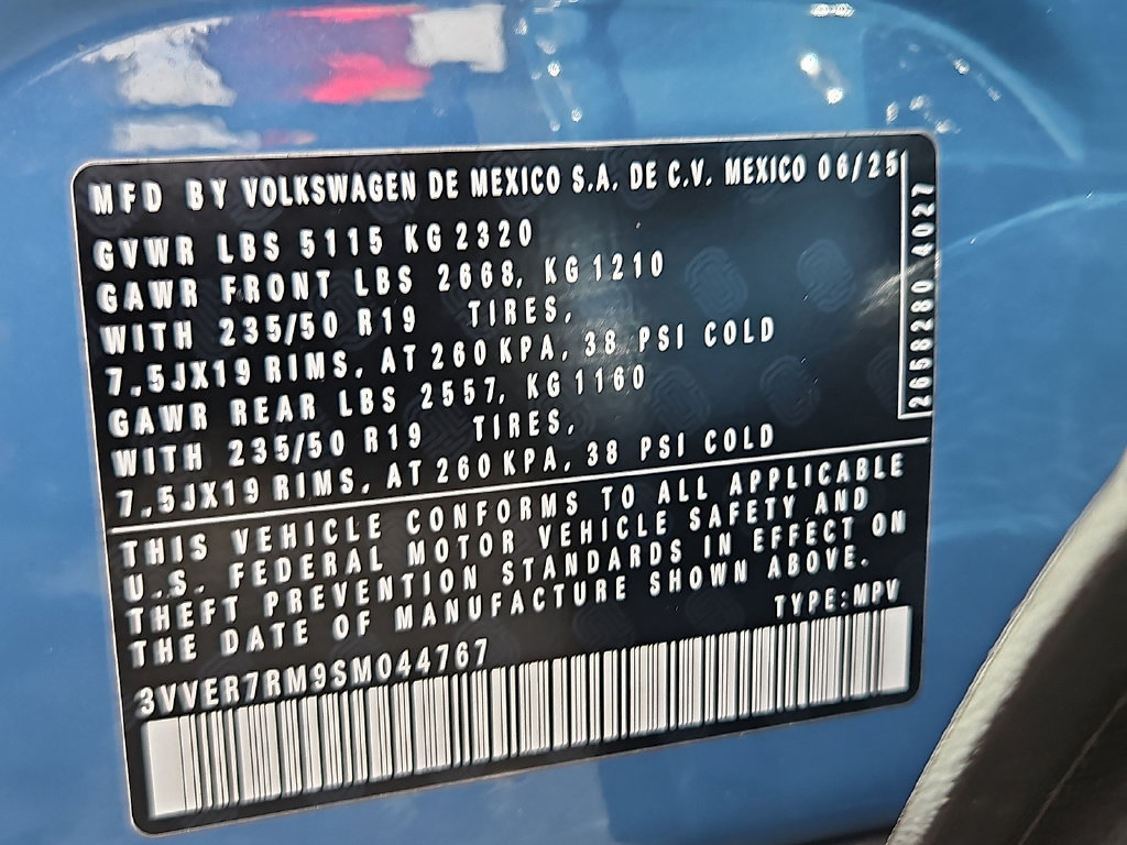 Certified 2025 Volkswagen Tiguan SE AWD/4WD image 28