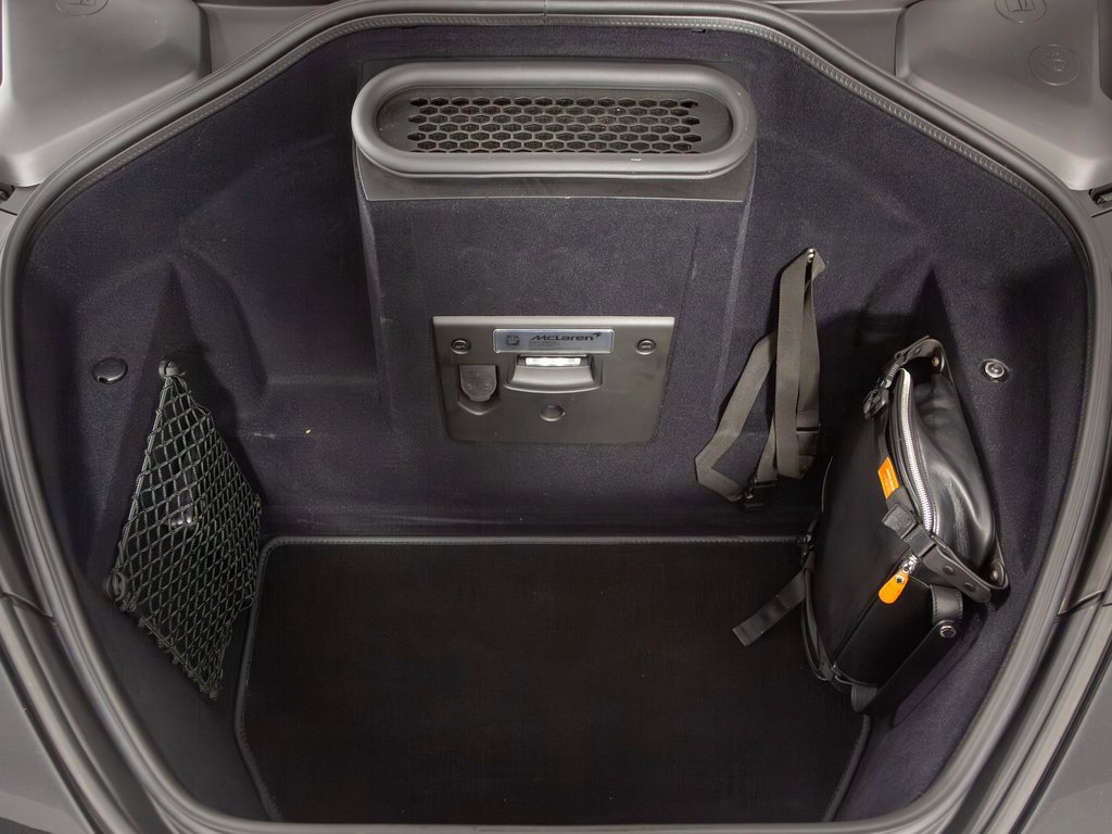 Used 2024 McLaren 750S Spider image 46