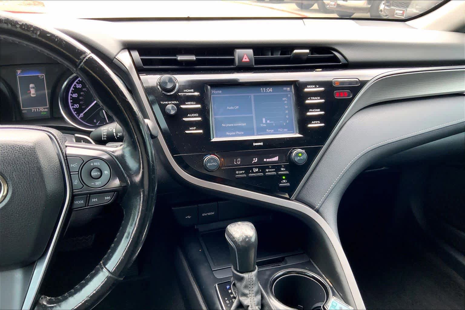 Used 2020 Toyota Camry SE w/ Convenience Package image 7