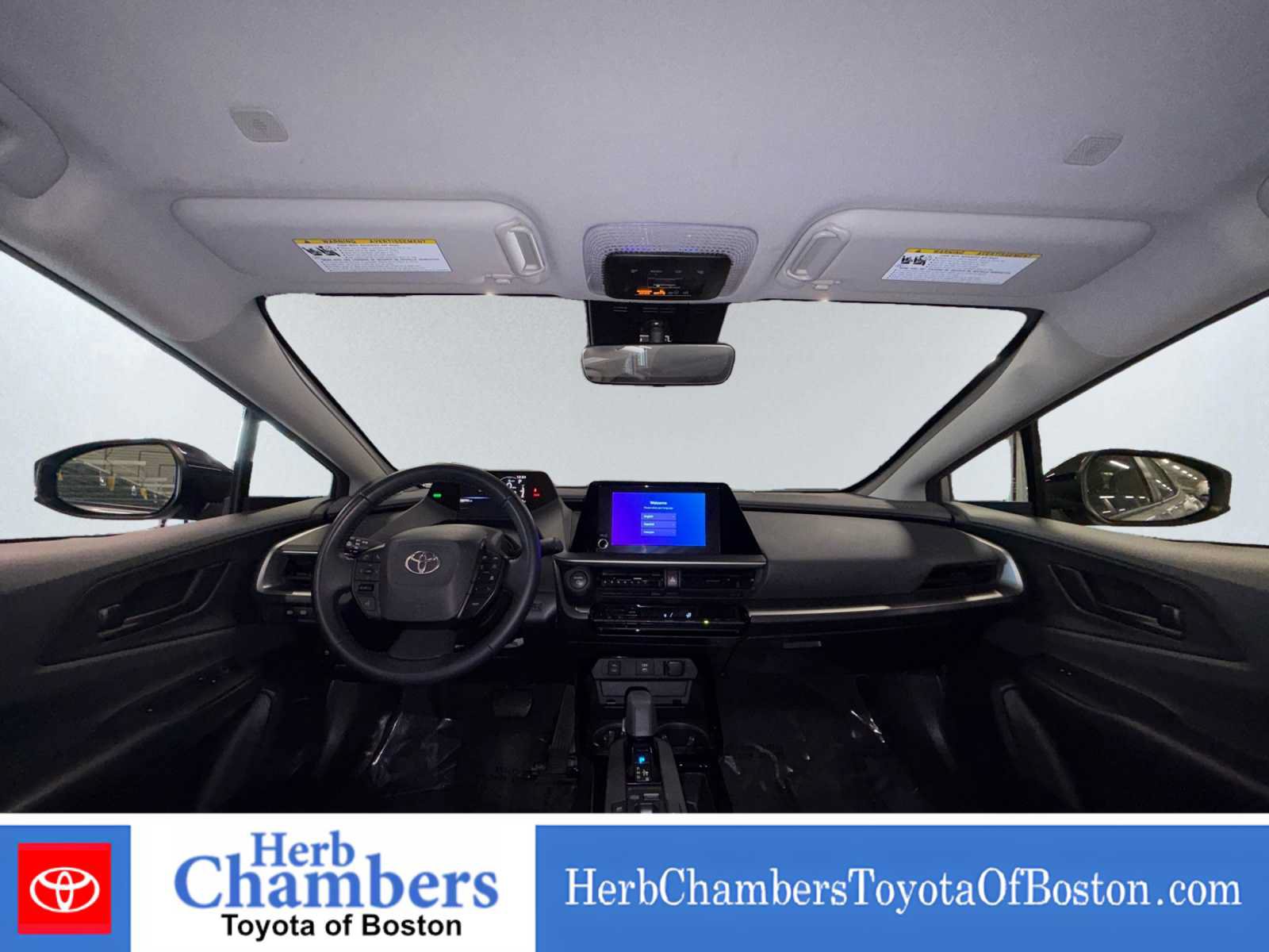 Used 2023 Toyota Prius LE AWD/4WD image 5
