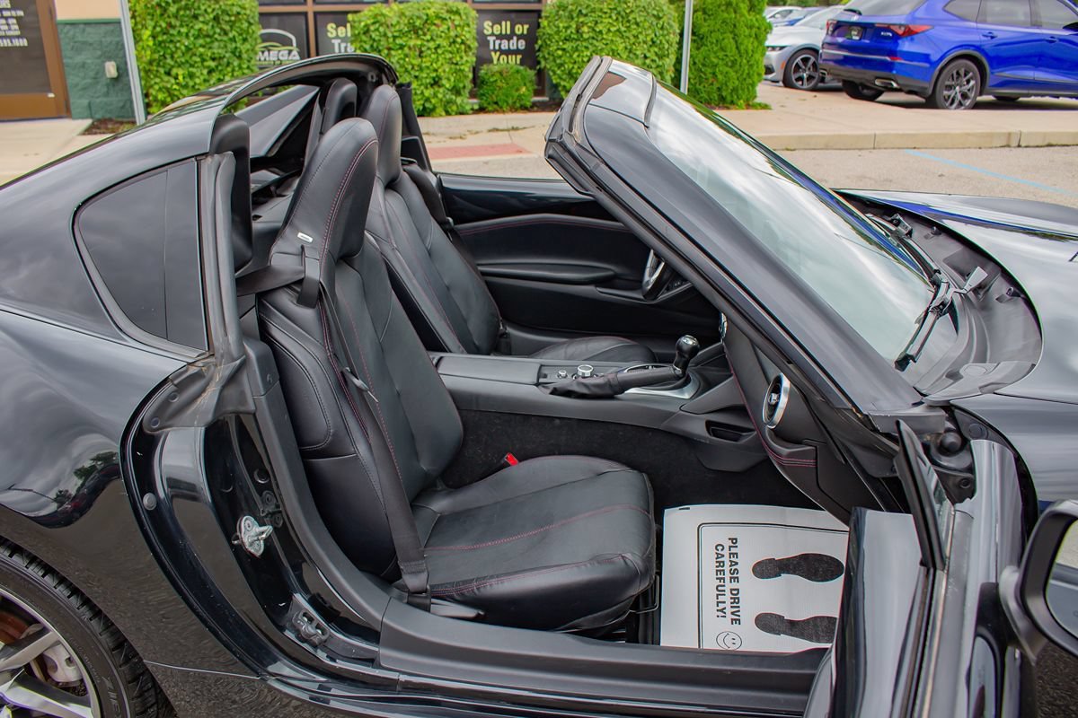 Used 2018 MAZDA MX-5 Miata RF Grand Touring RWD image 15