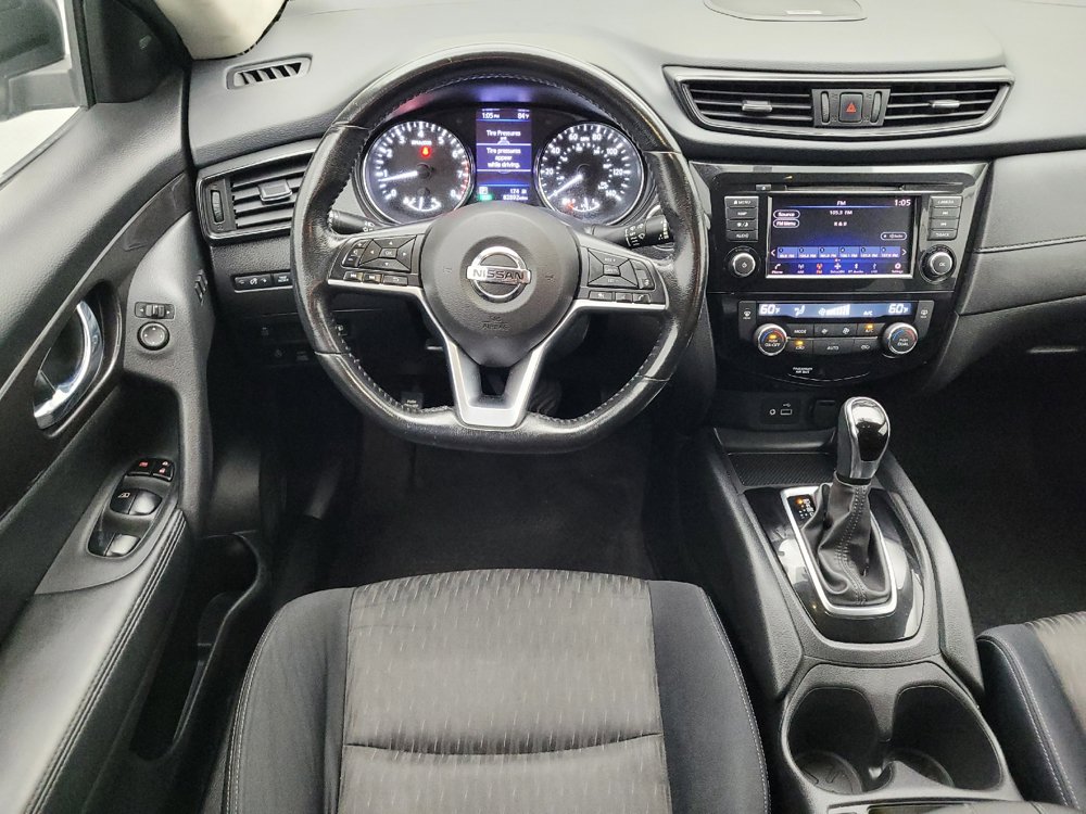 Used 2018 Nissan Rogue SV w/ Sun & Sound Touring Package AWD/4WD image 22