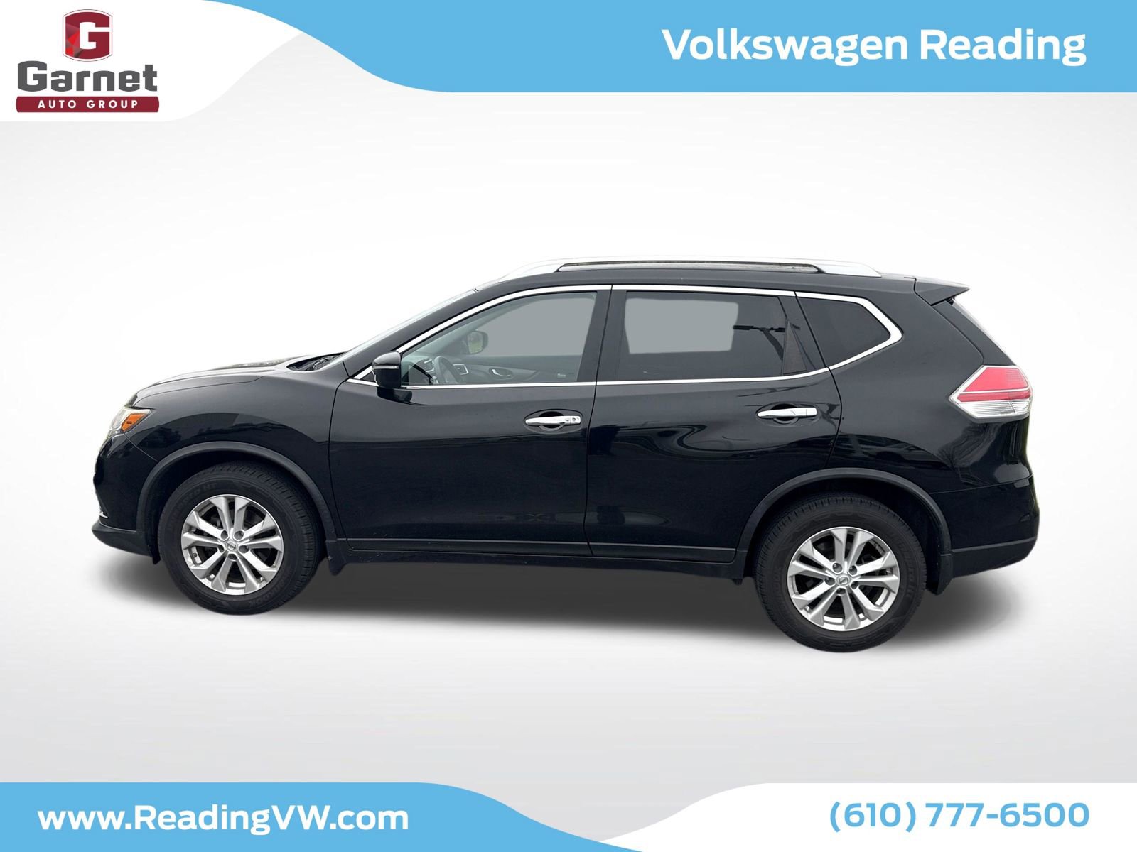 Used 2015 Nissan Rogue SV image 2