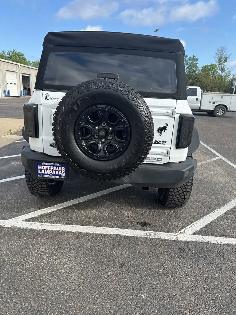 Used 2023 Ford Bronco Wildtrak image 2