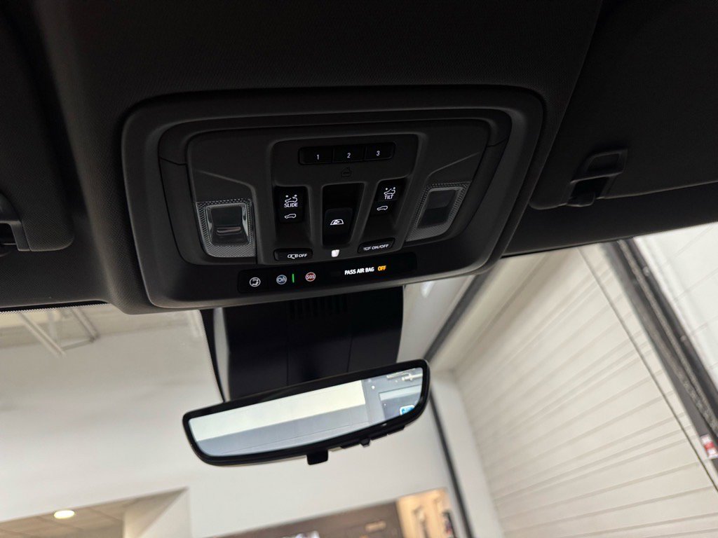 Used 2025 GMC Sierra 1500 Denali w/ Denali Reserve Package image 24