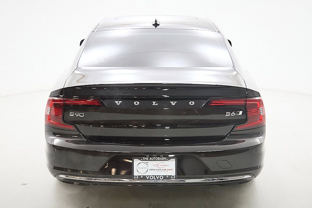 Certified 2023 Volvo S90 B6 Ultimate w/ Lounge Package image 8