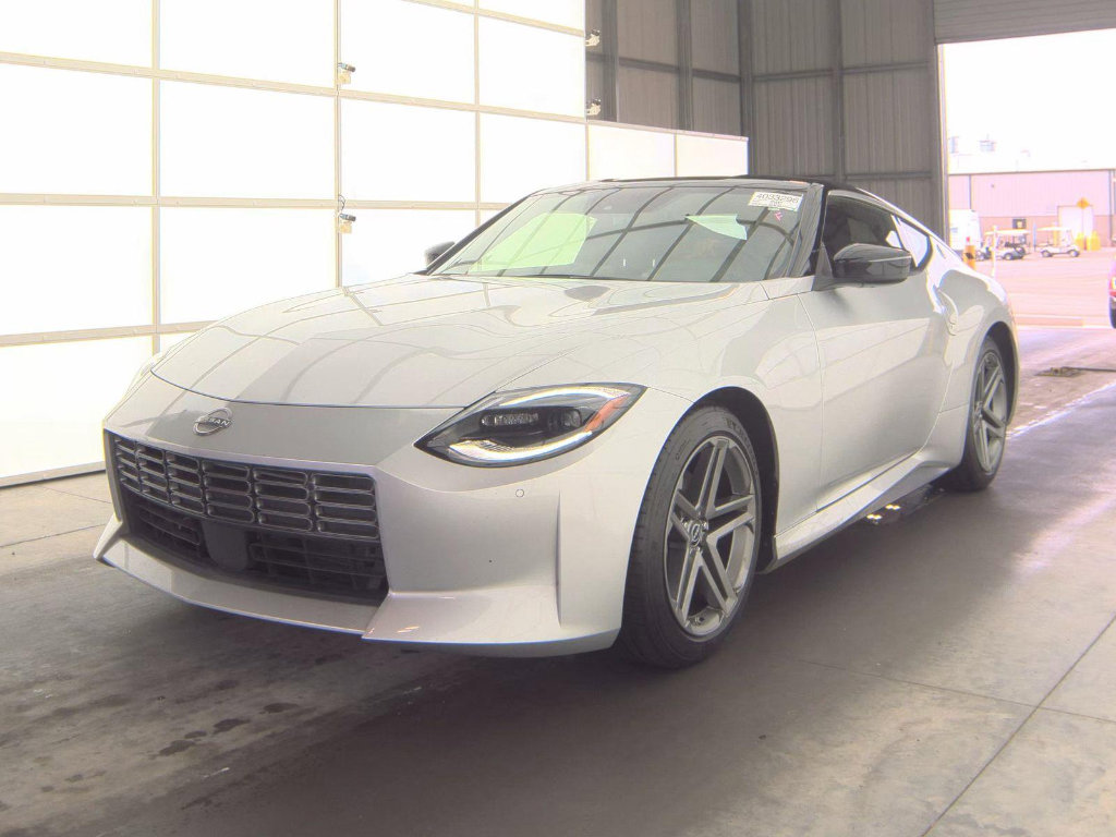 Used 2025 Nissan Z Sport w/ Floor Mat Package image 3