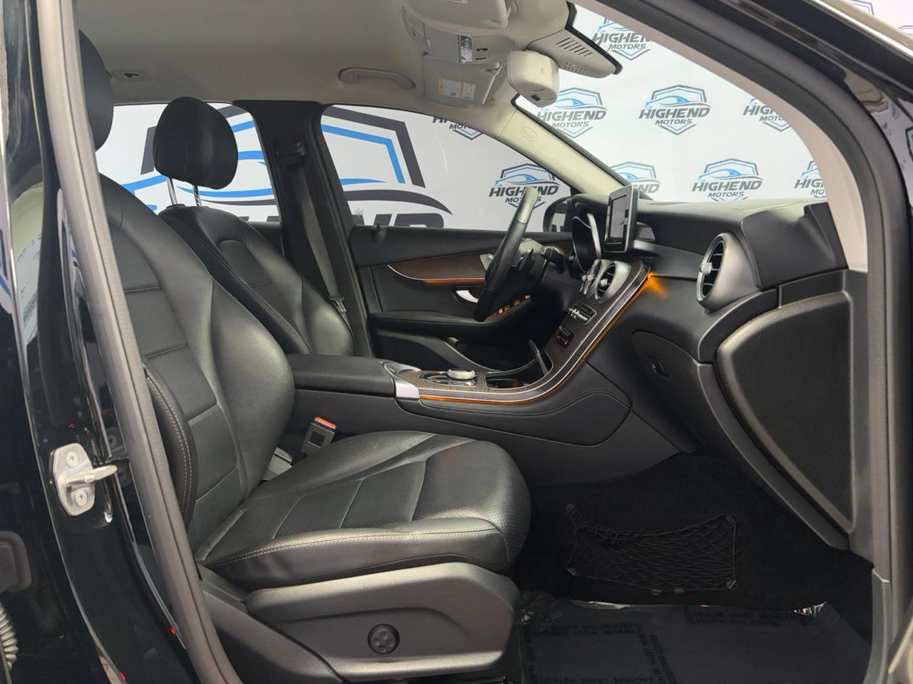 Used 2019 Mercedes-Benz GLC 300 4MATIC image 23