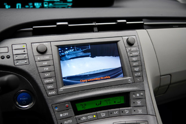 Used 2013 Toyota Prius Four w/ Deluxe Solar Roof Pkg FWD image 9