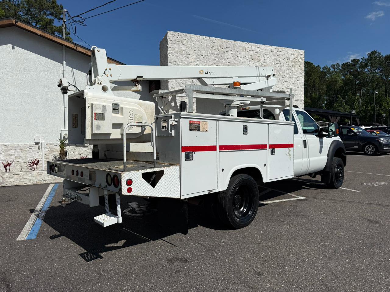 Used 2014 Ford F450 XL w/ Power Equipment Group image 30