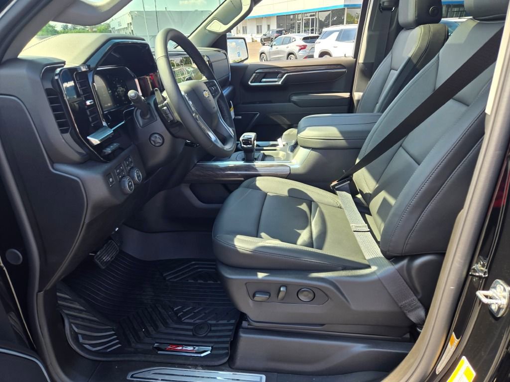 New 2026 Chevrolet Silverado 1500 LTZ w/ LTZ Premium Package image 19