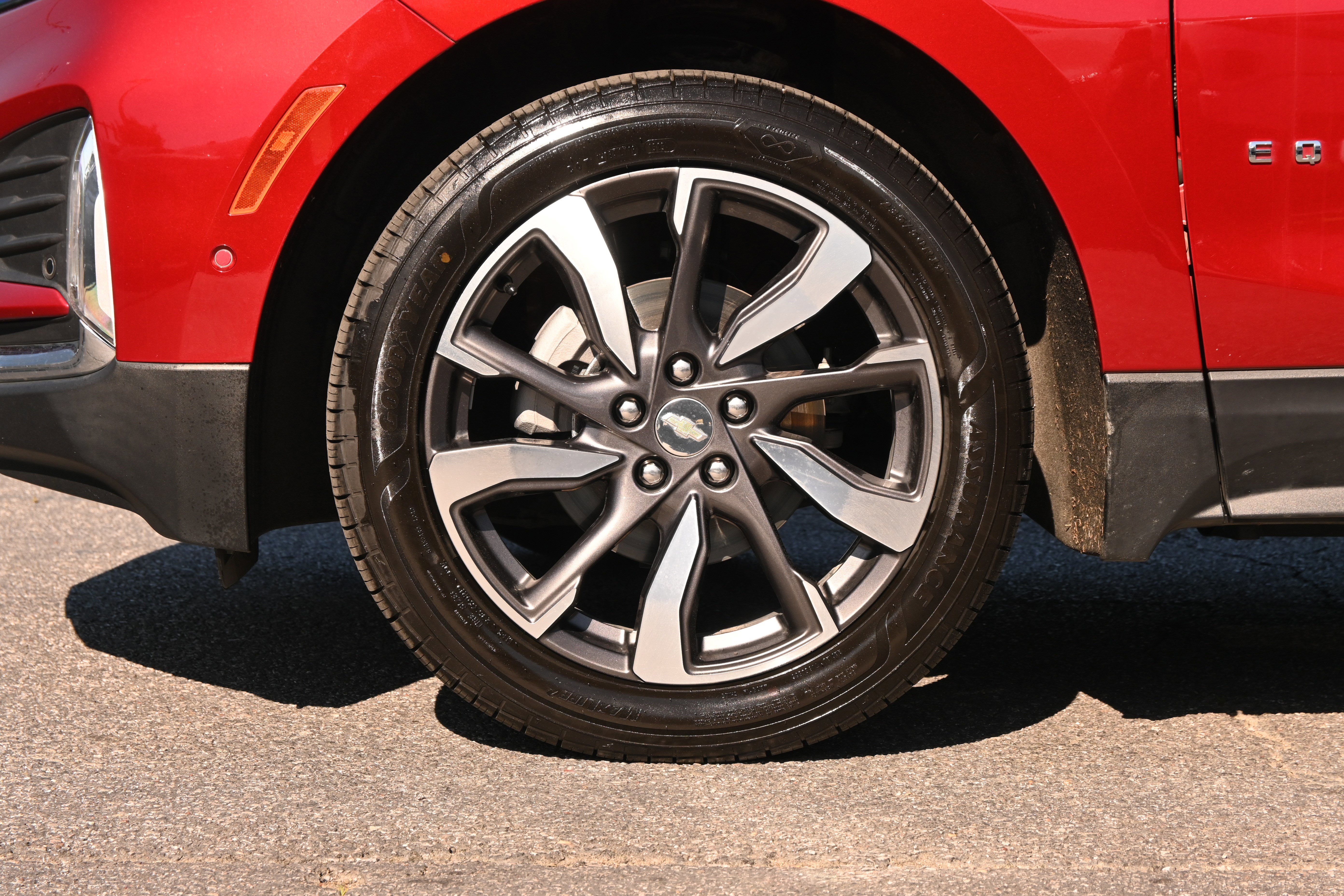 Used 2024 Chevrolet Equinox Premier FWD image 13