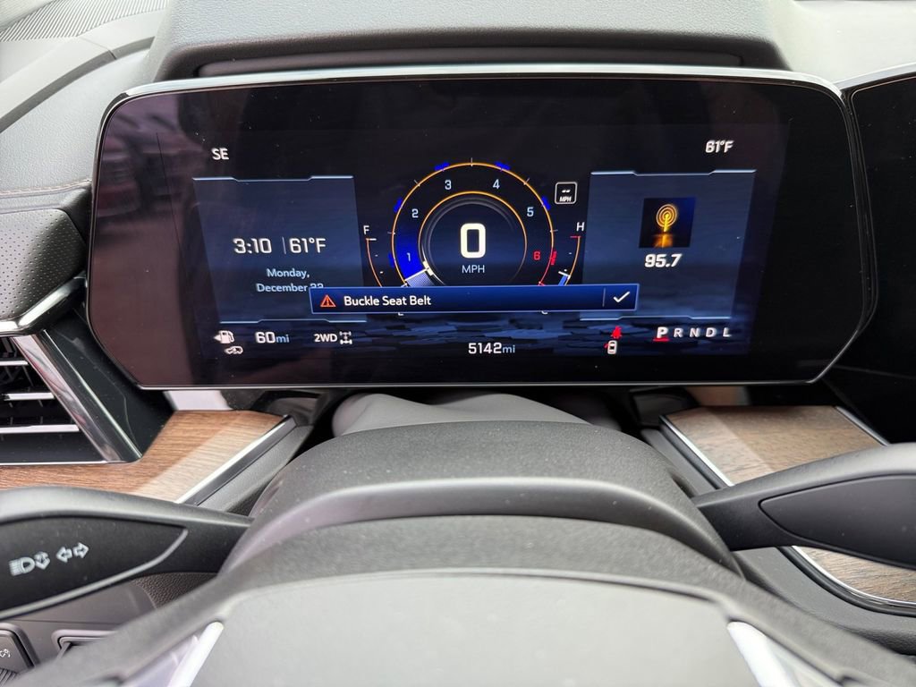 Certified 2025 Chevrolet Suburban High Country image 21